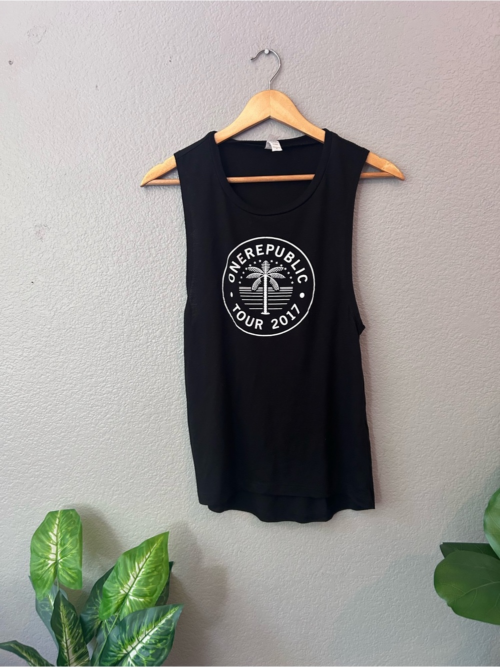 OneRepublic 2017 Tour Graphic Muscle Tee Tank Top Size Small